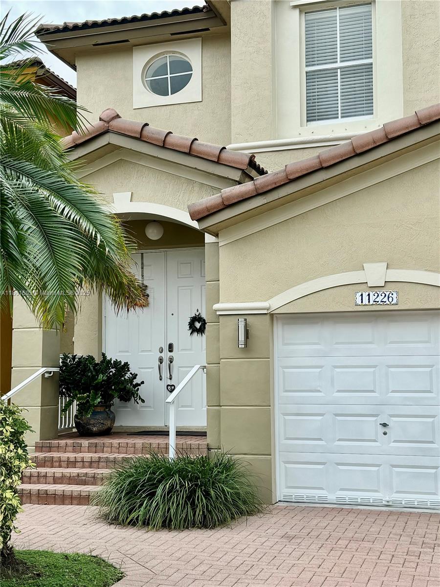 11226 NW 75th Ter .