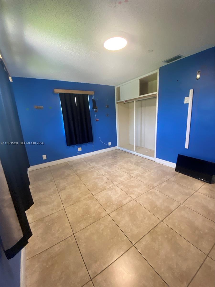 LAKE OSBORNE HEIGHTS - Residential