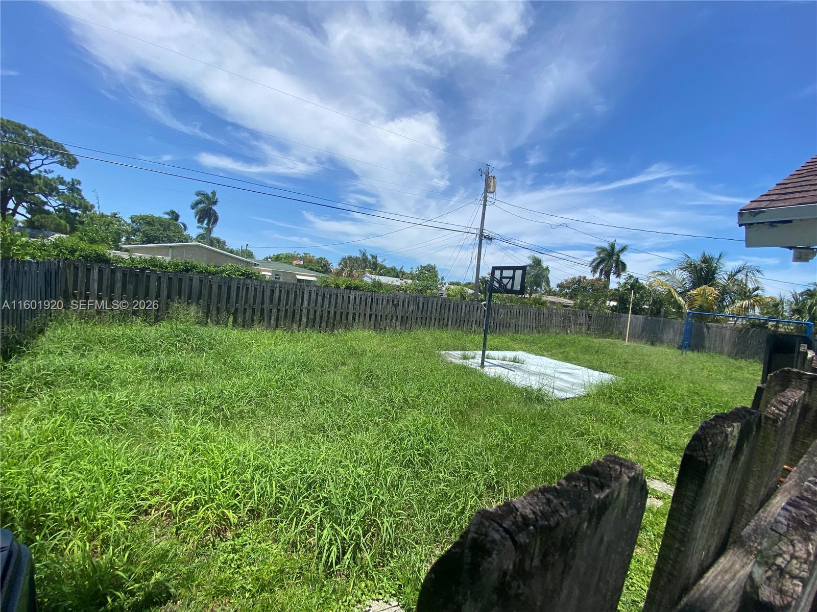 LAKE OSBORNE HEIGHTS - Residential