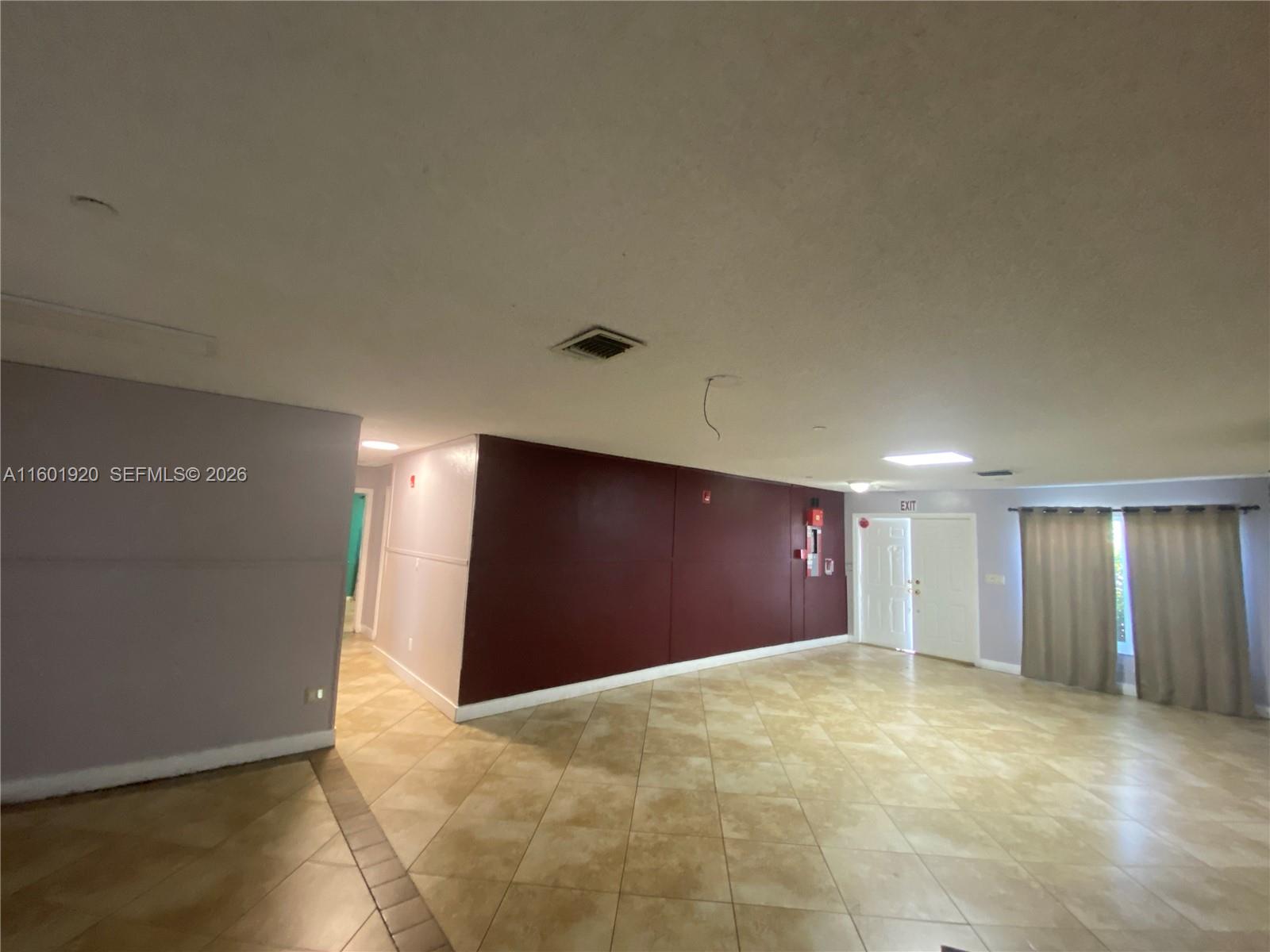 LAKE OSBORNE HEIGHTS - Residential