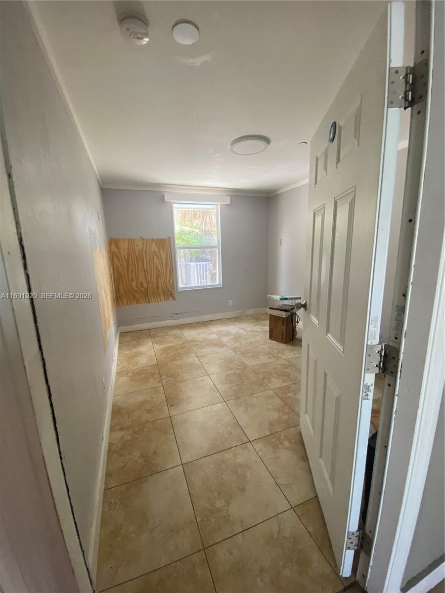 LAKE OSBORNE HEIGHTS - Residential