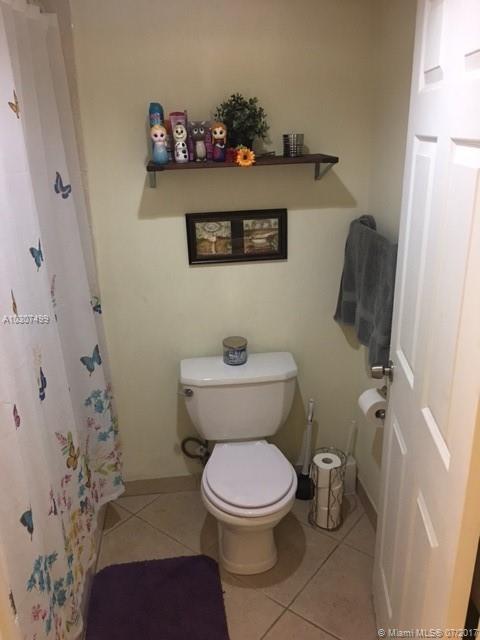 VERABELLA FALLS CONDO - Residential Lease