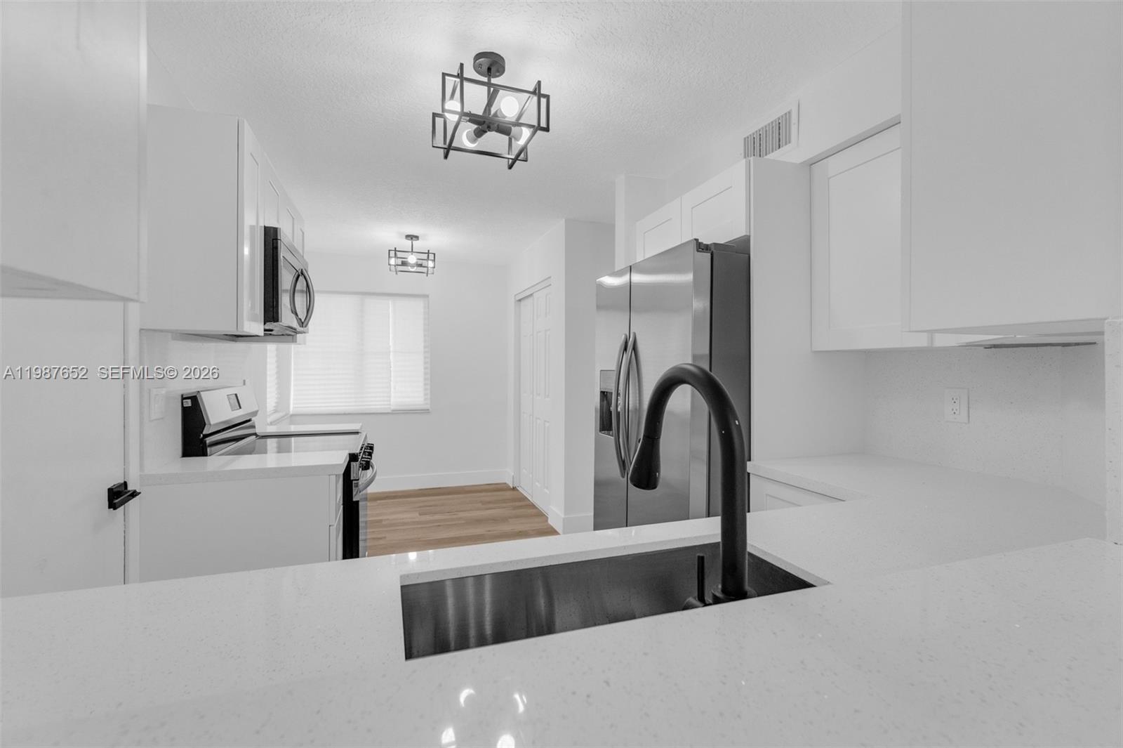 U S LEND LEASE PLAT NO ON - Residential