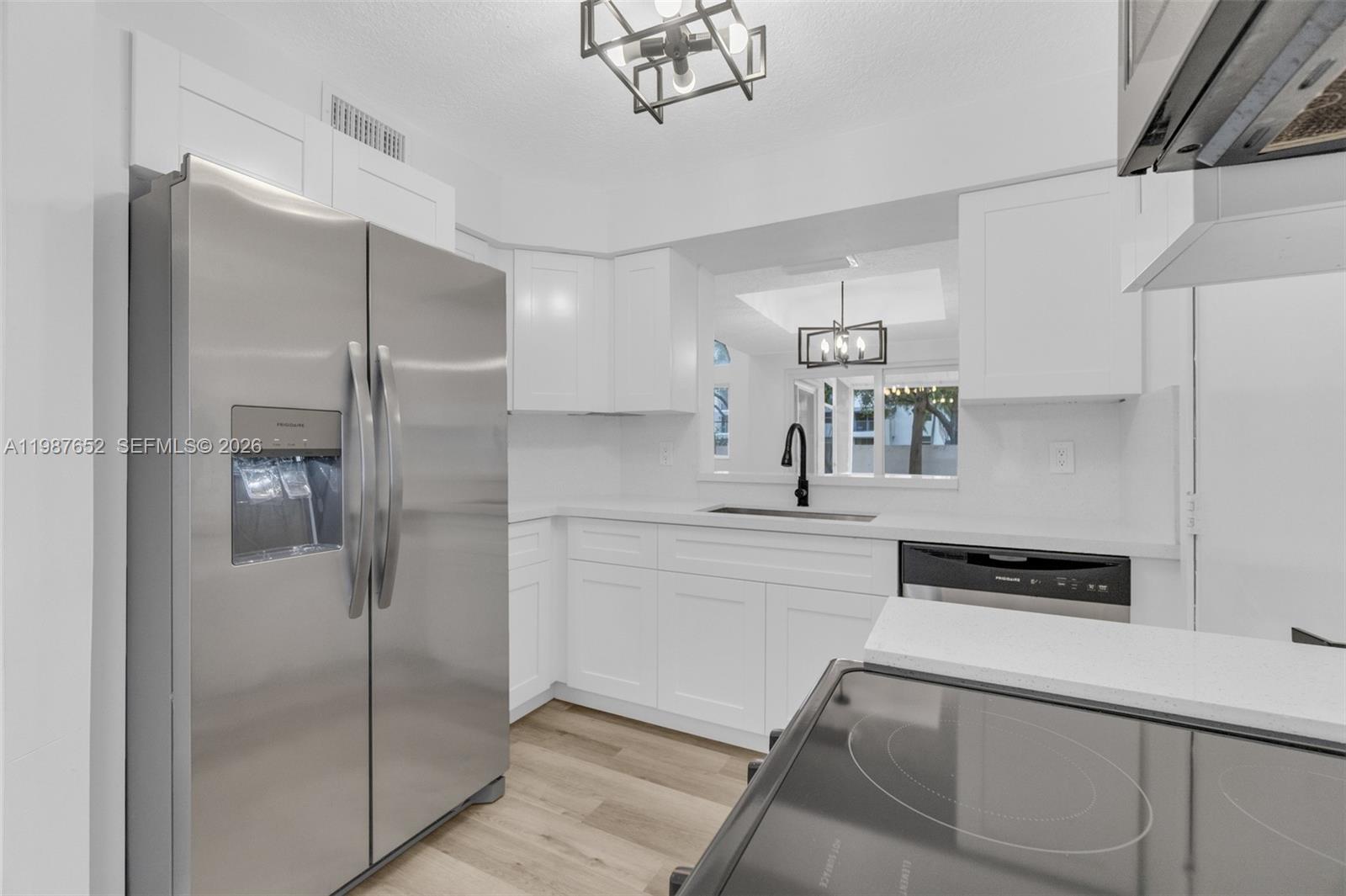 U S LEND LEASE PLAT NO ON - Residential