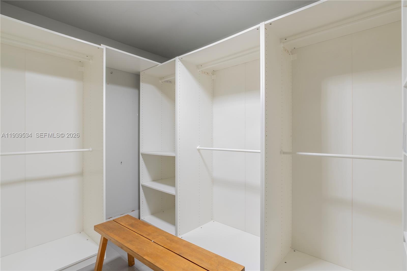 LOOK HOMESITES NO 4 - Residential