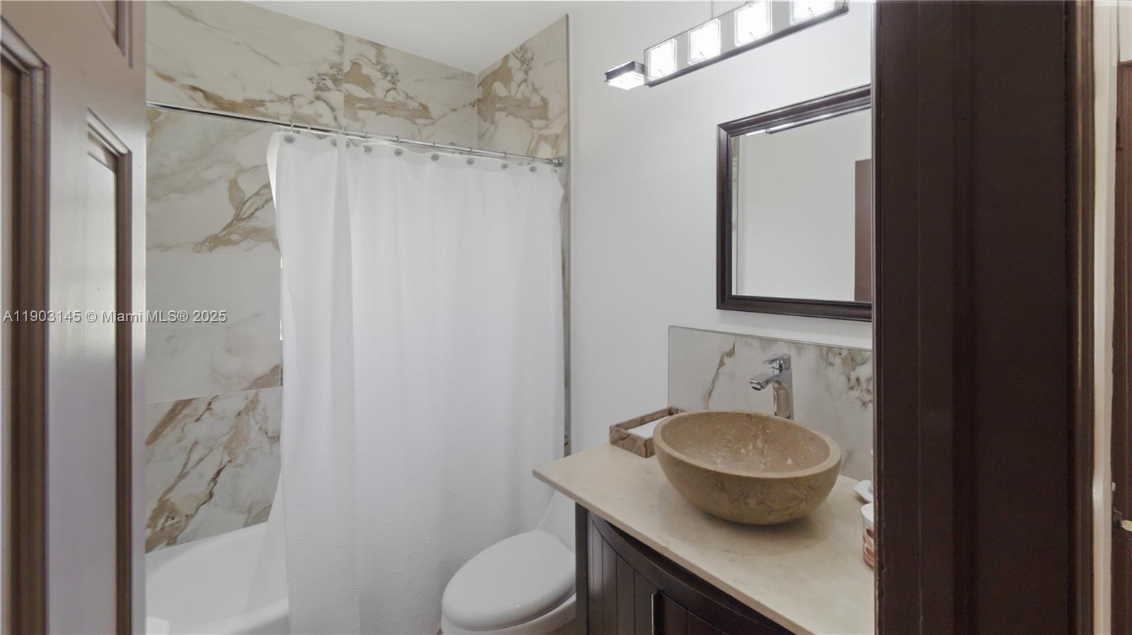 ALADDIN CITY - Residential