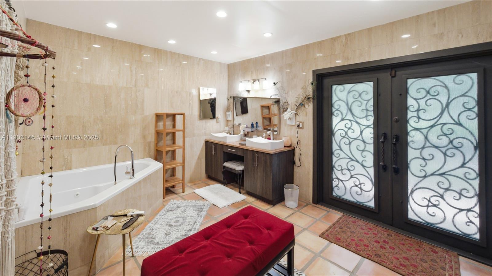 ALADDIN CITY - Residential