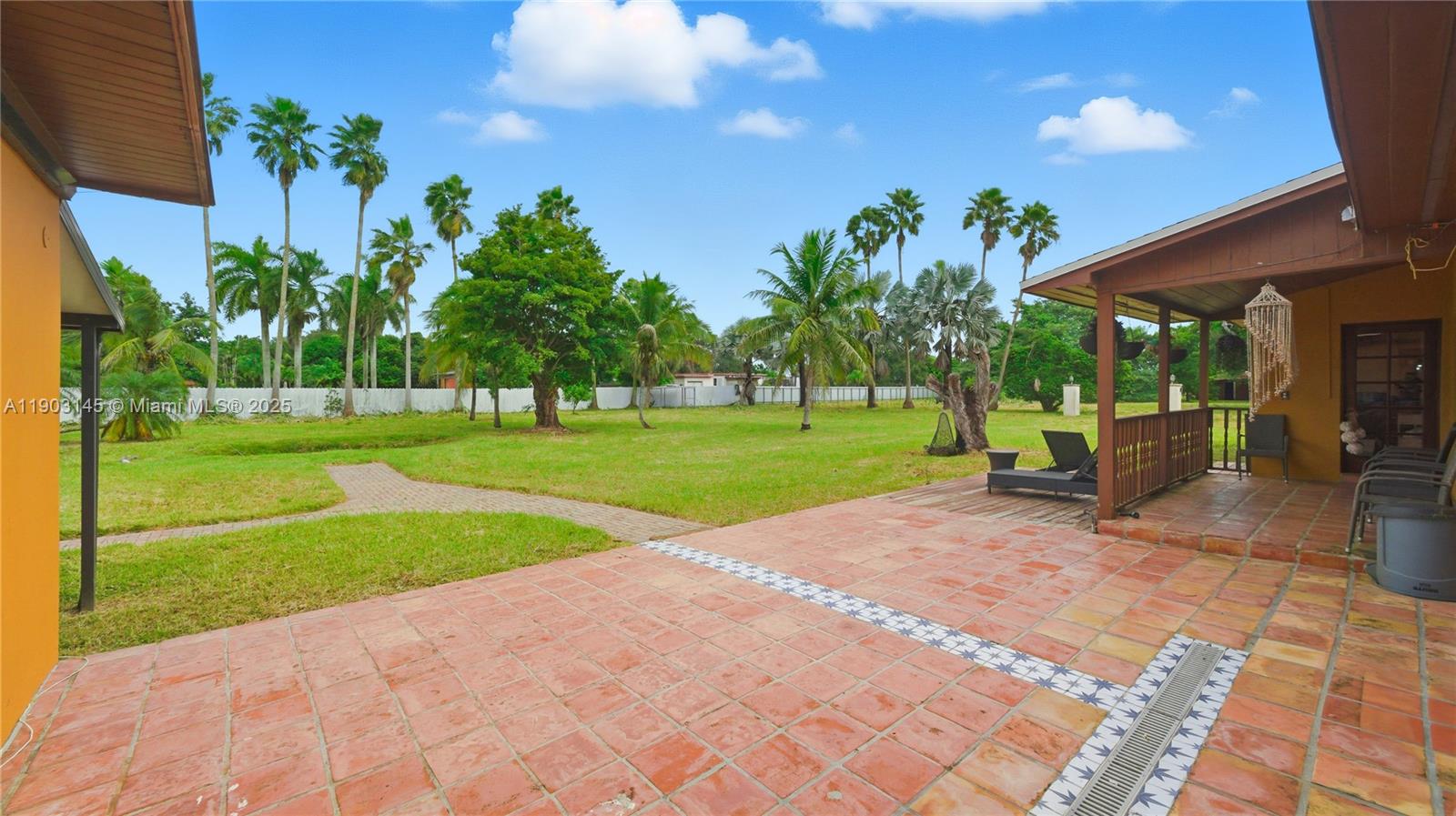 ALADDIN CITY - Residential