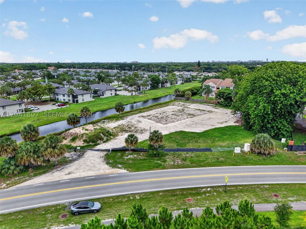 Photo of 22962 Camino Del Mar, Boca Raton, FL 33433 (MLS # A12041807)