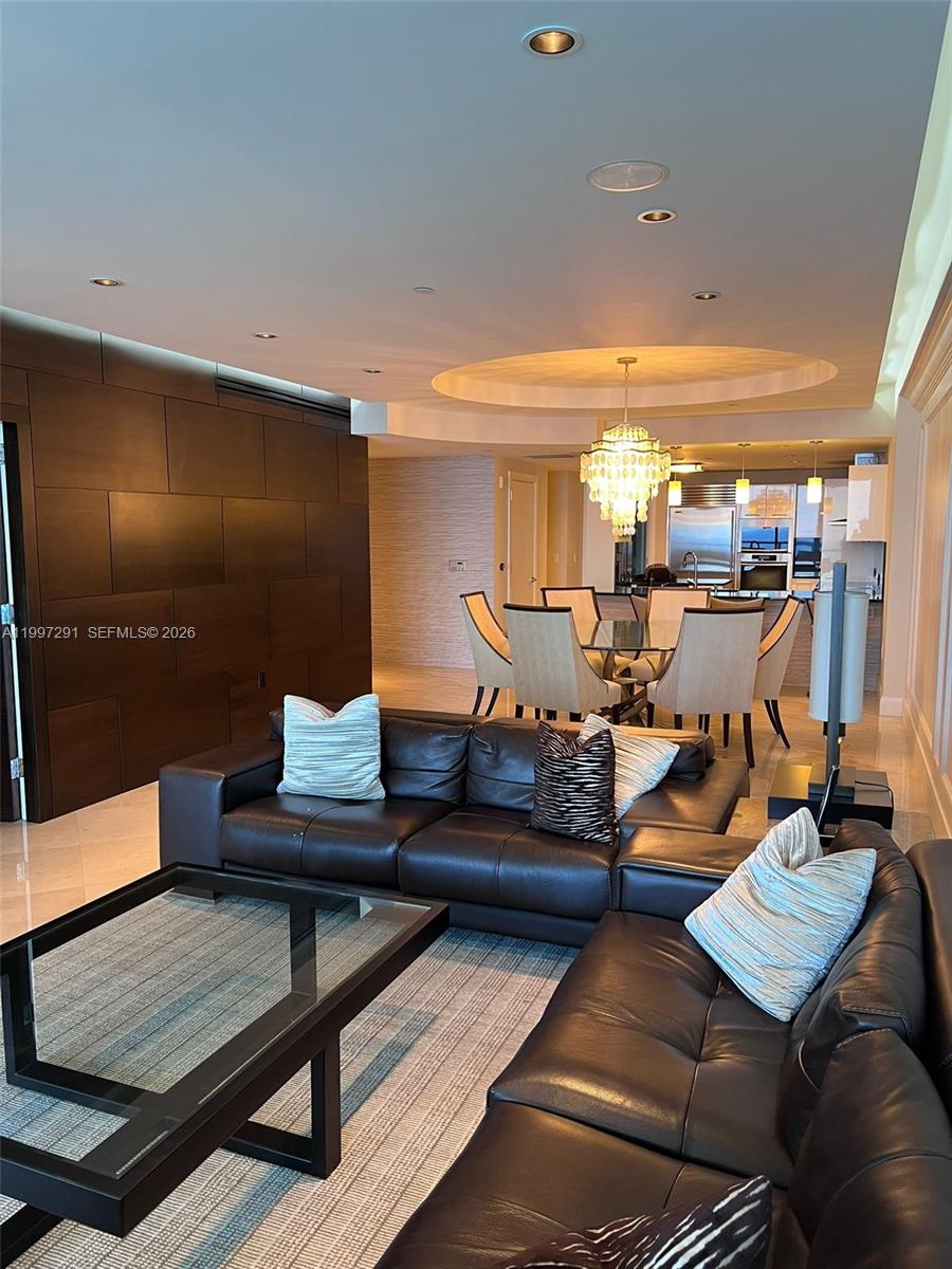 17121 Collins Ave 3304