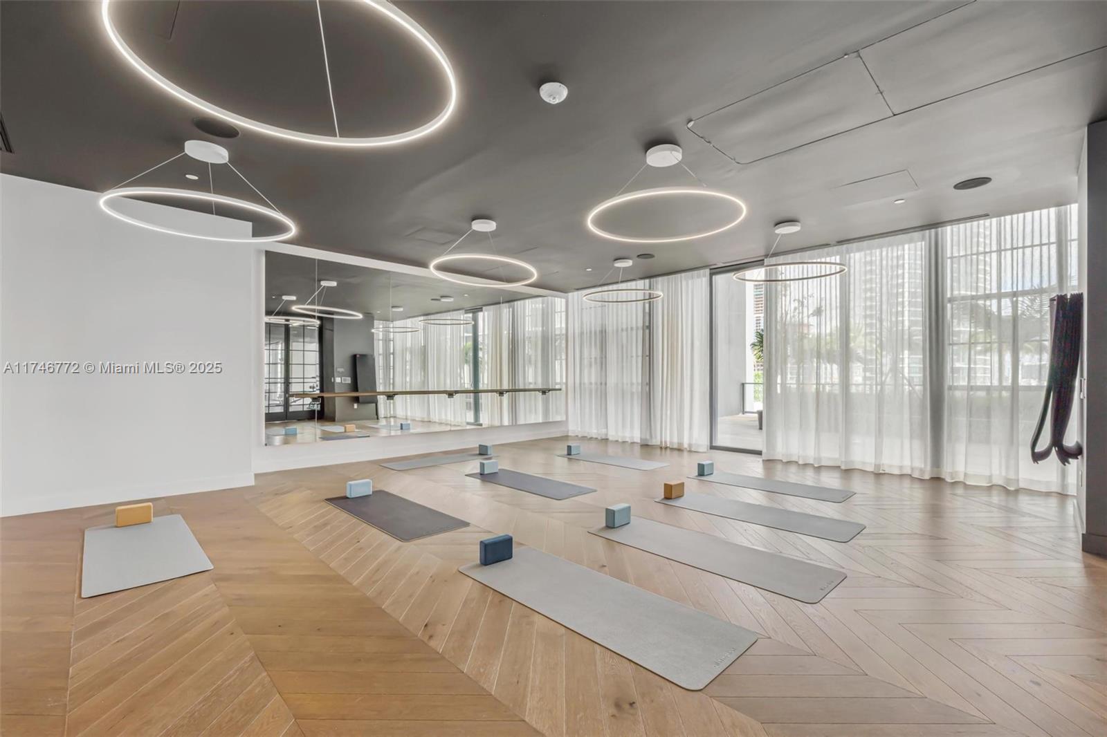 Natiivo / Gale Miami - Residential