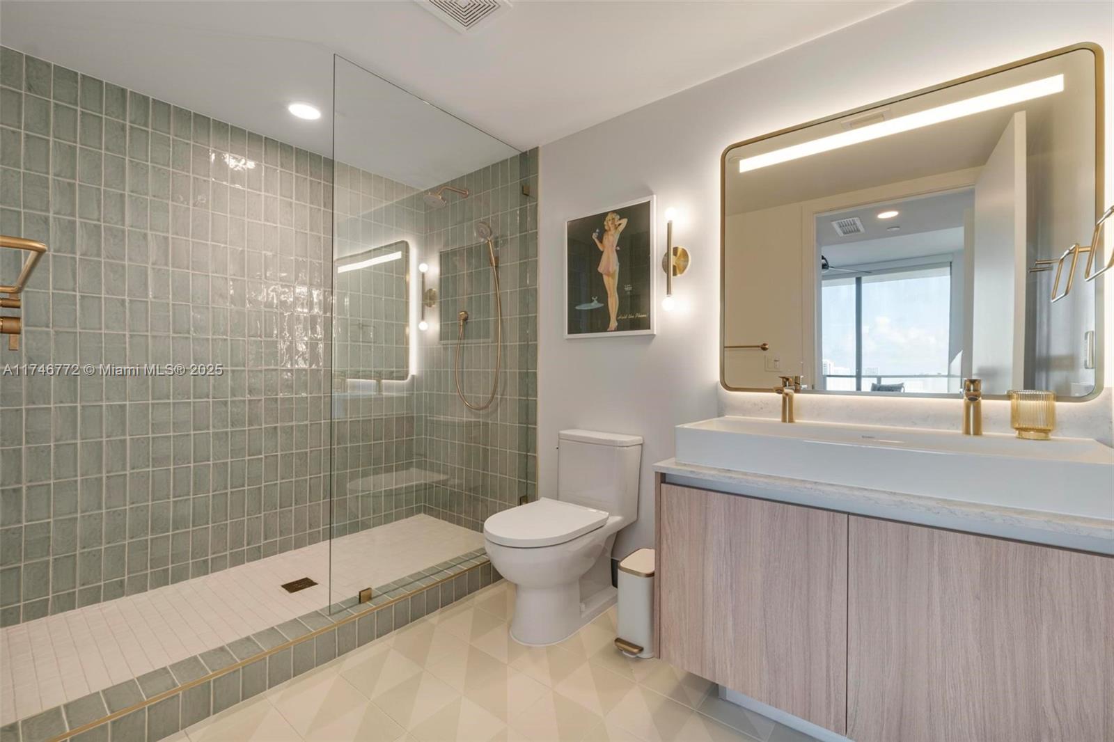 Natiivo / Gale Miami - Residential