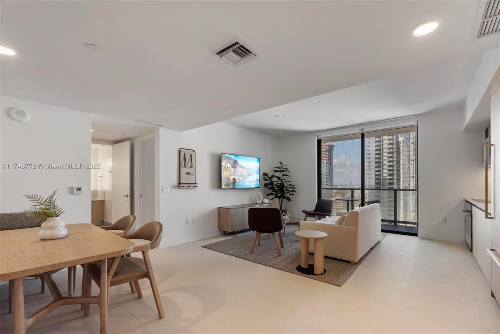 Natiivo / Gale Miami - Residential