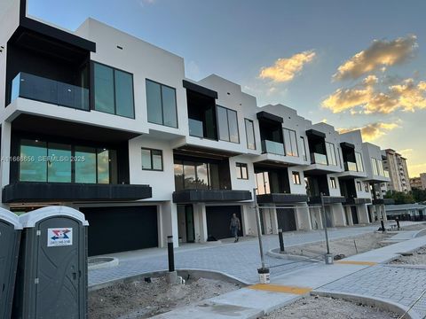 3222 NE 7th St 2 Pompano Beach FL 33062