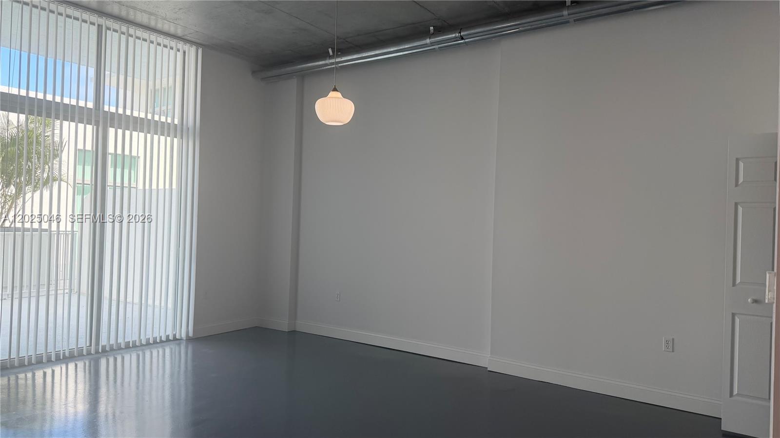 LOFTS AT HOLLYWOOD STATIO - Residential