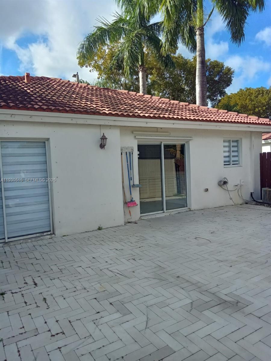 BELLA COLINA CONDO - Residential Lease