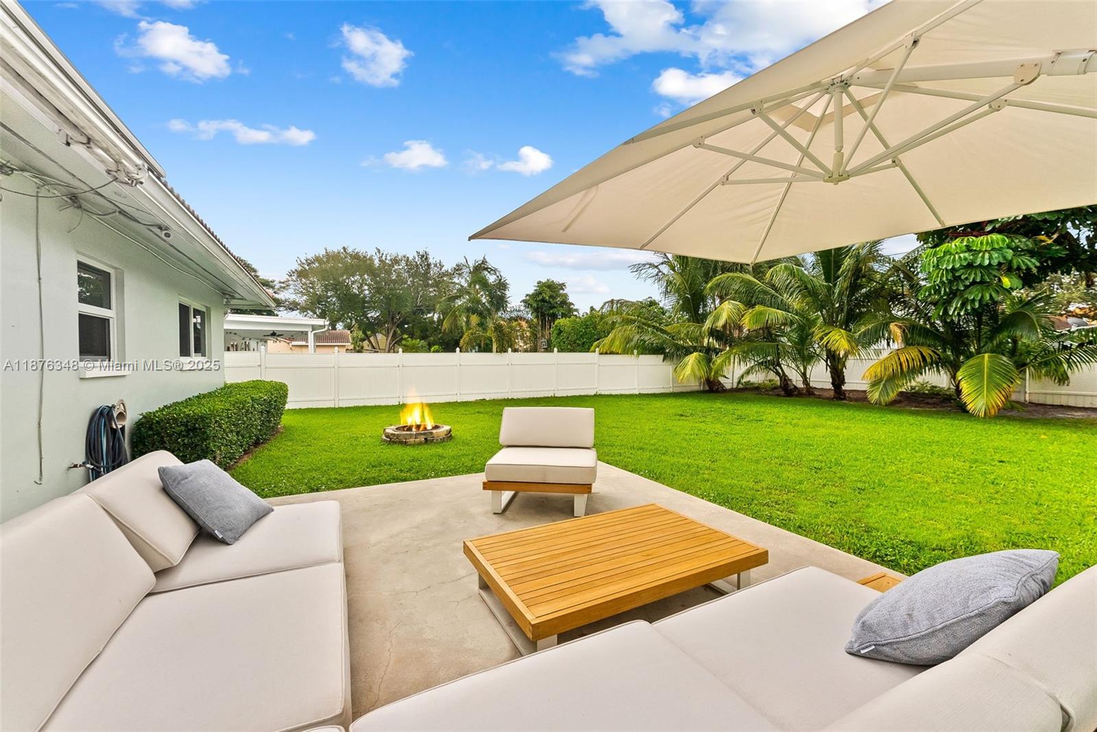 PALM BEACH FARMS CO 10 - Residential