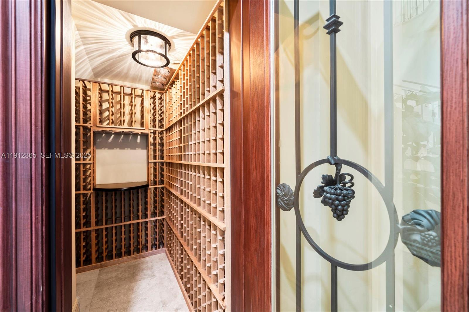 GRANADA PARK AMD - Residential