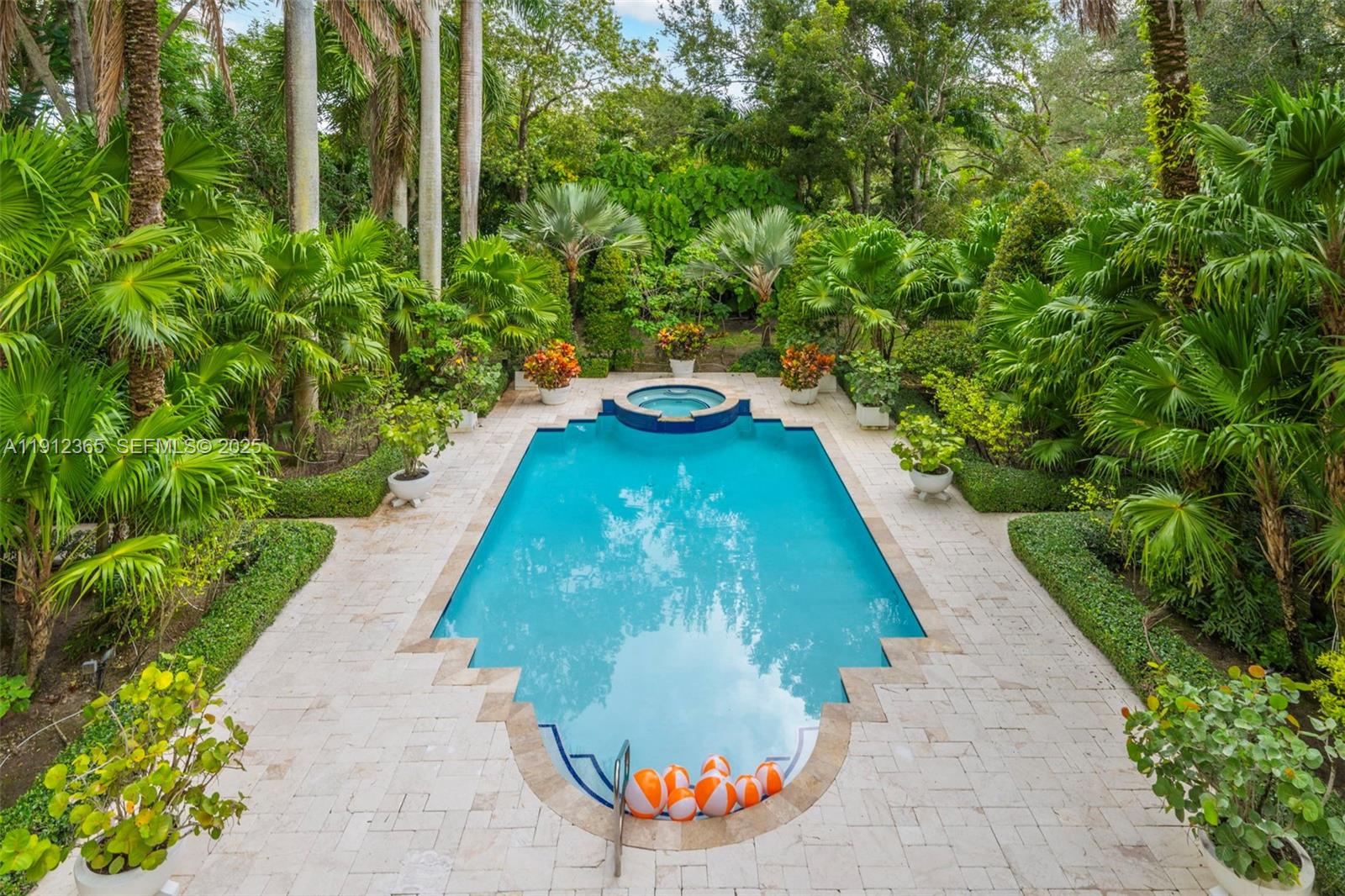 GRANADA PARK AMD - Residential