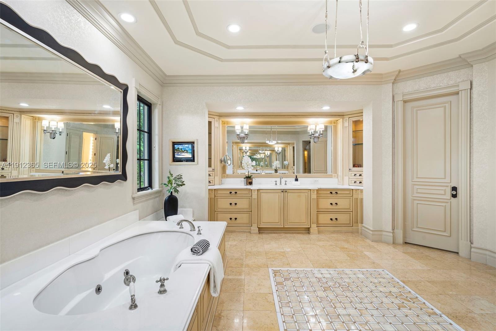 GRANADA PARK AMD - Residential