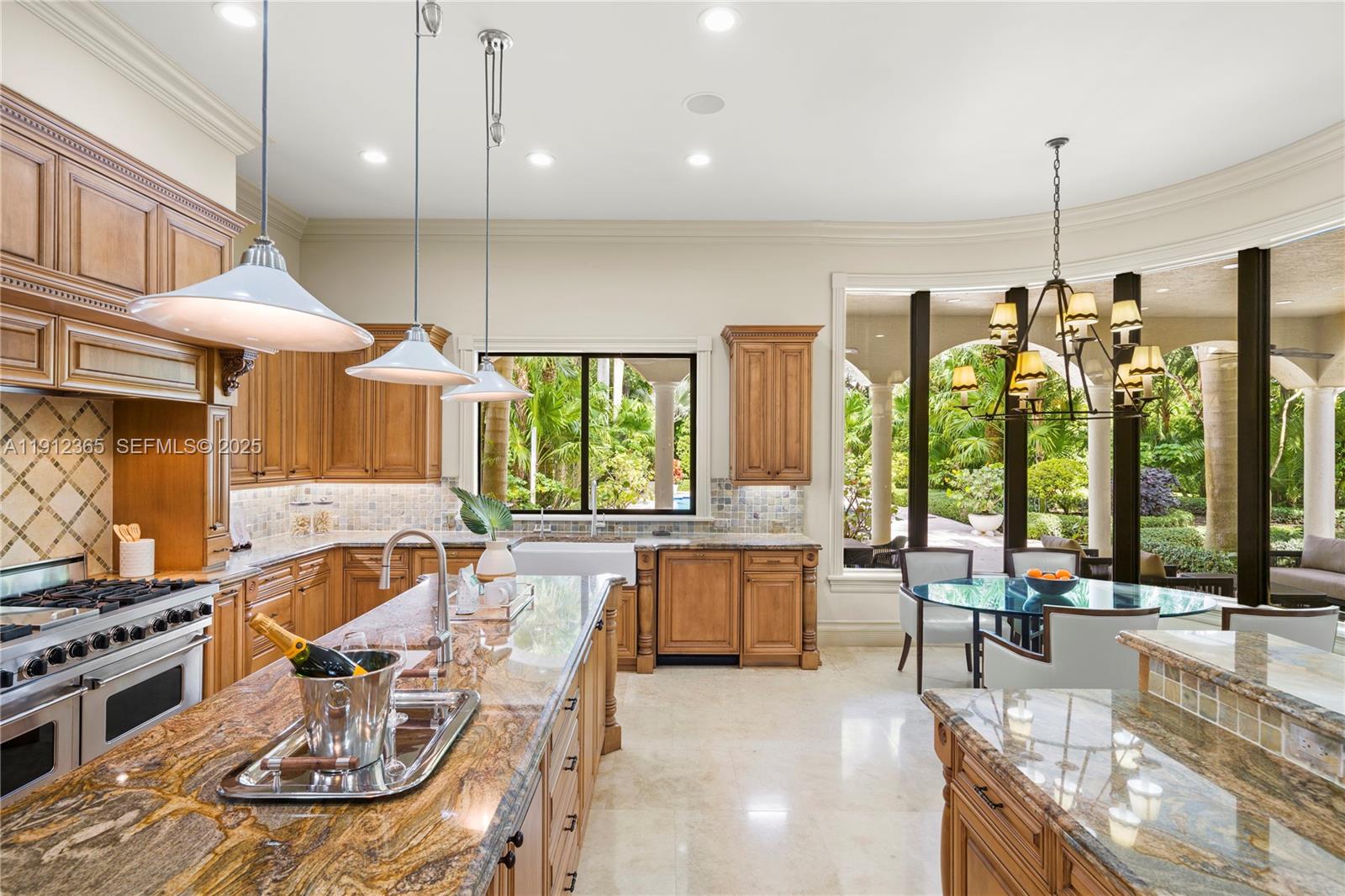 GRANADA PARK AMD - Residential