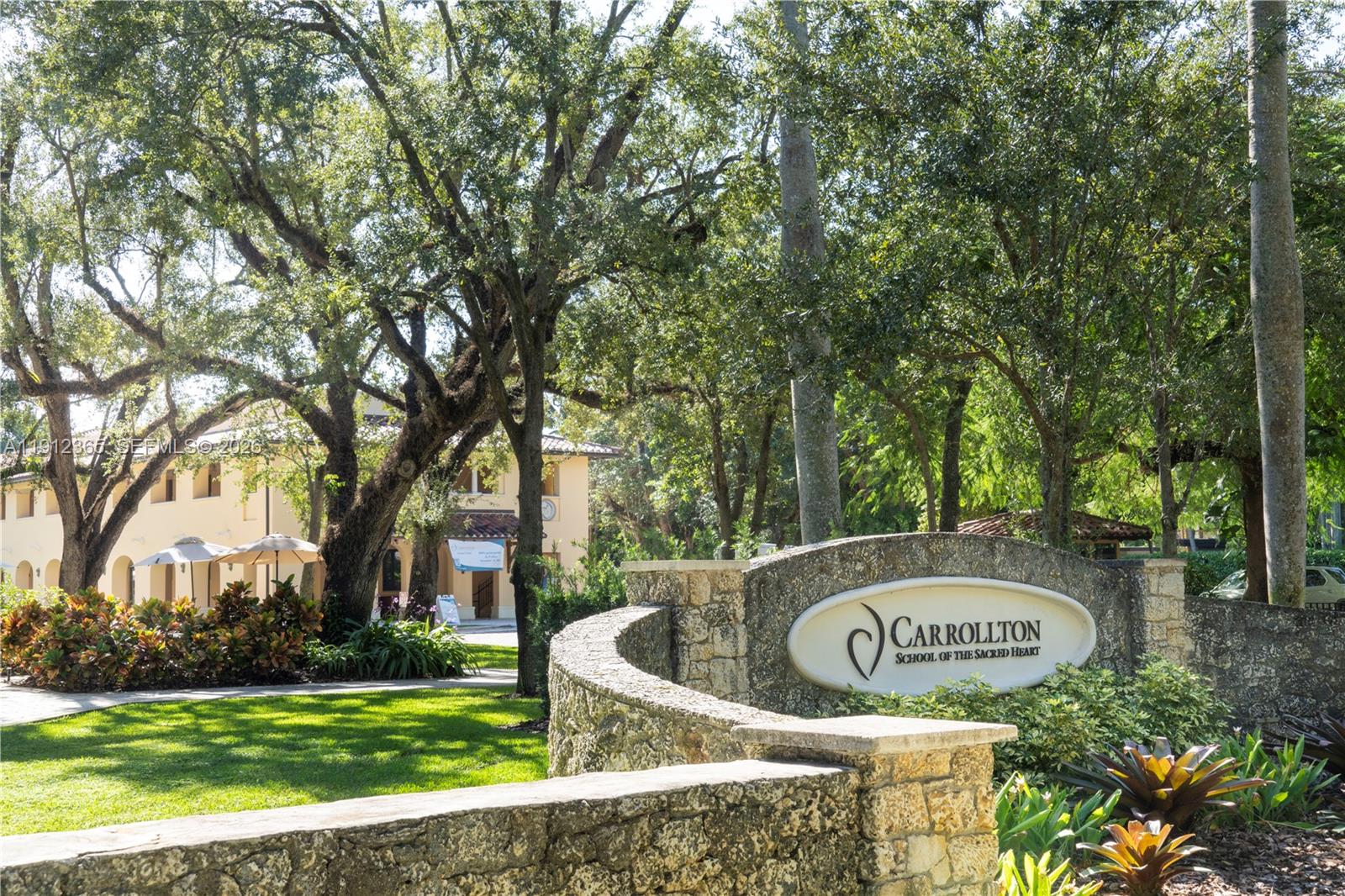 GRANADA PARK AMD - Residential