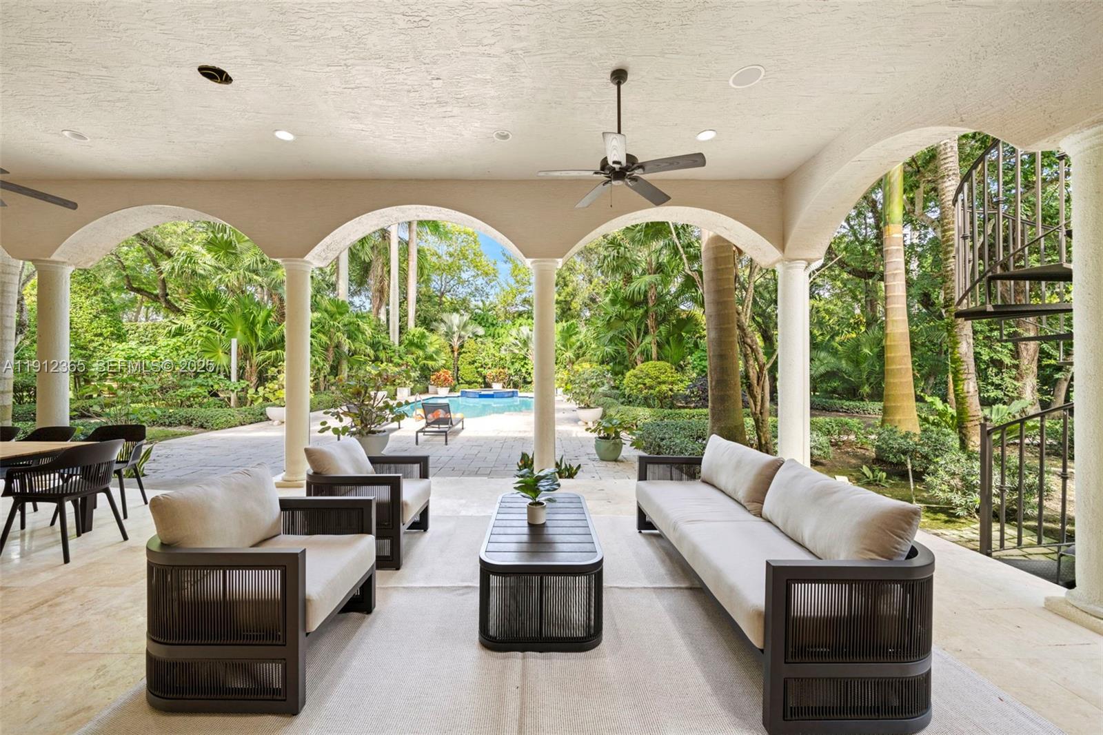 GRANADA PARK AMD - Residential