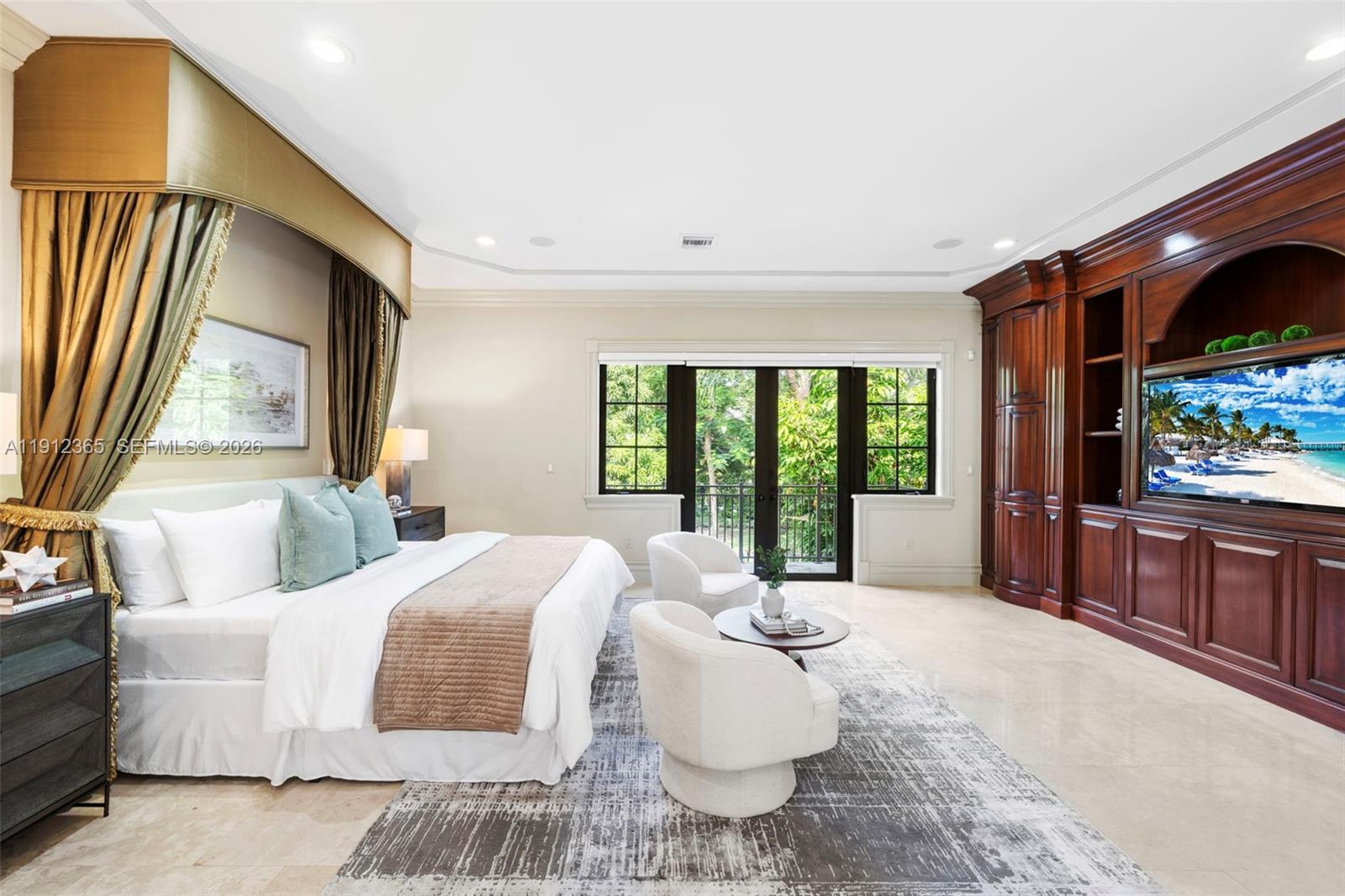 GRANADA PARK AMD - Residential