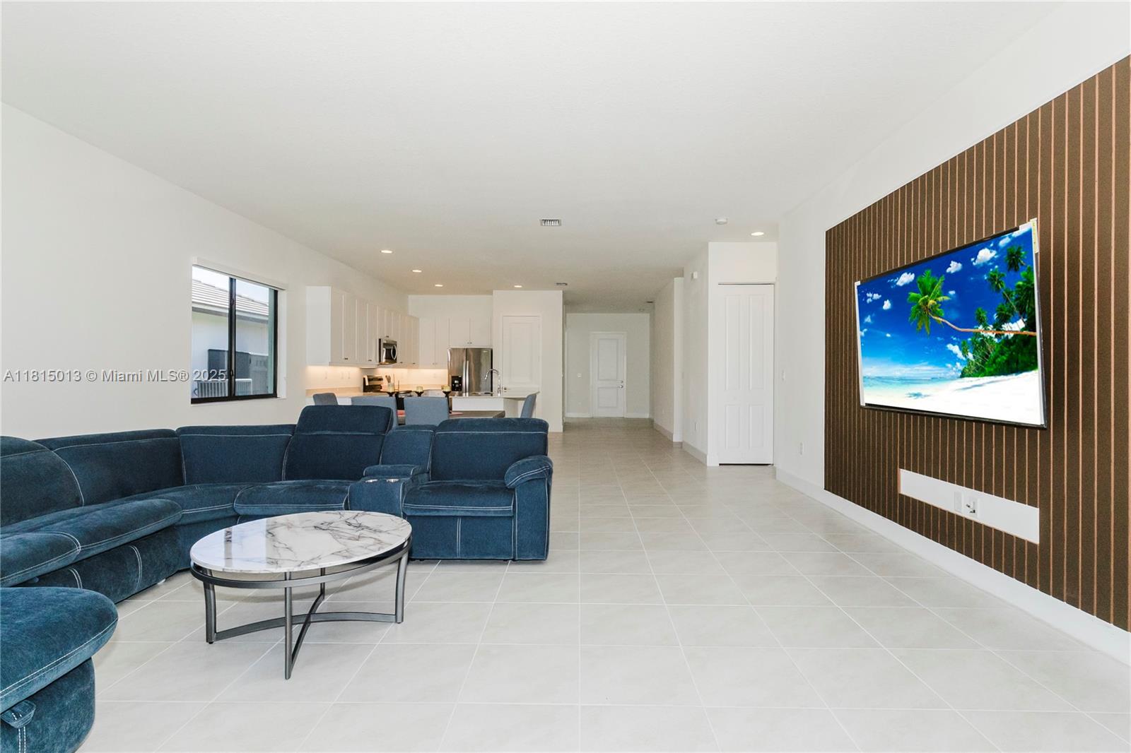 MAPLE RIDGE - Residential