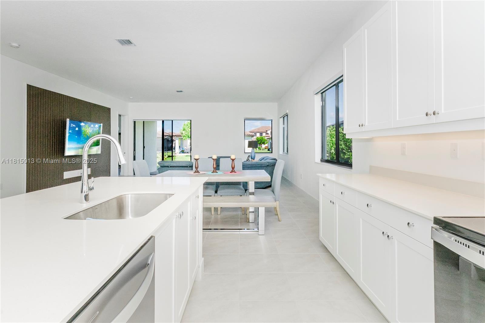 MAPLE RIDGE - Residential