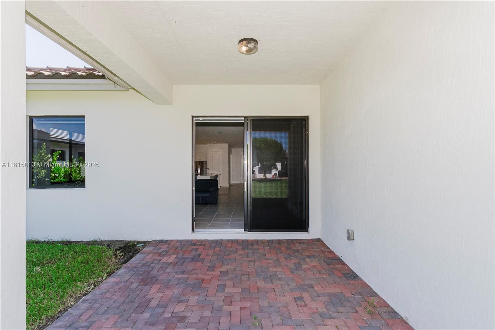 MAPLE RIDGE - Residential