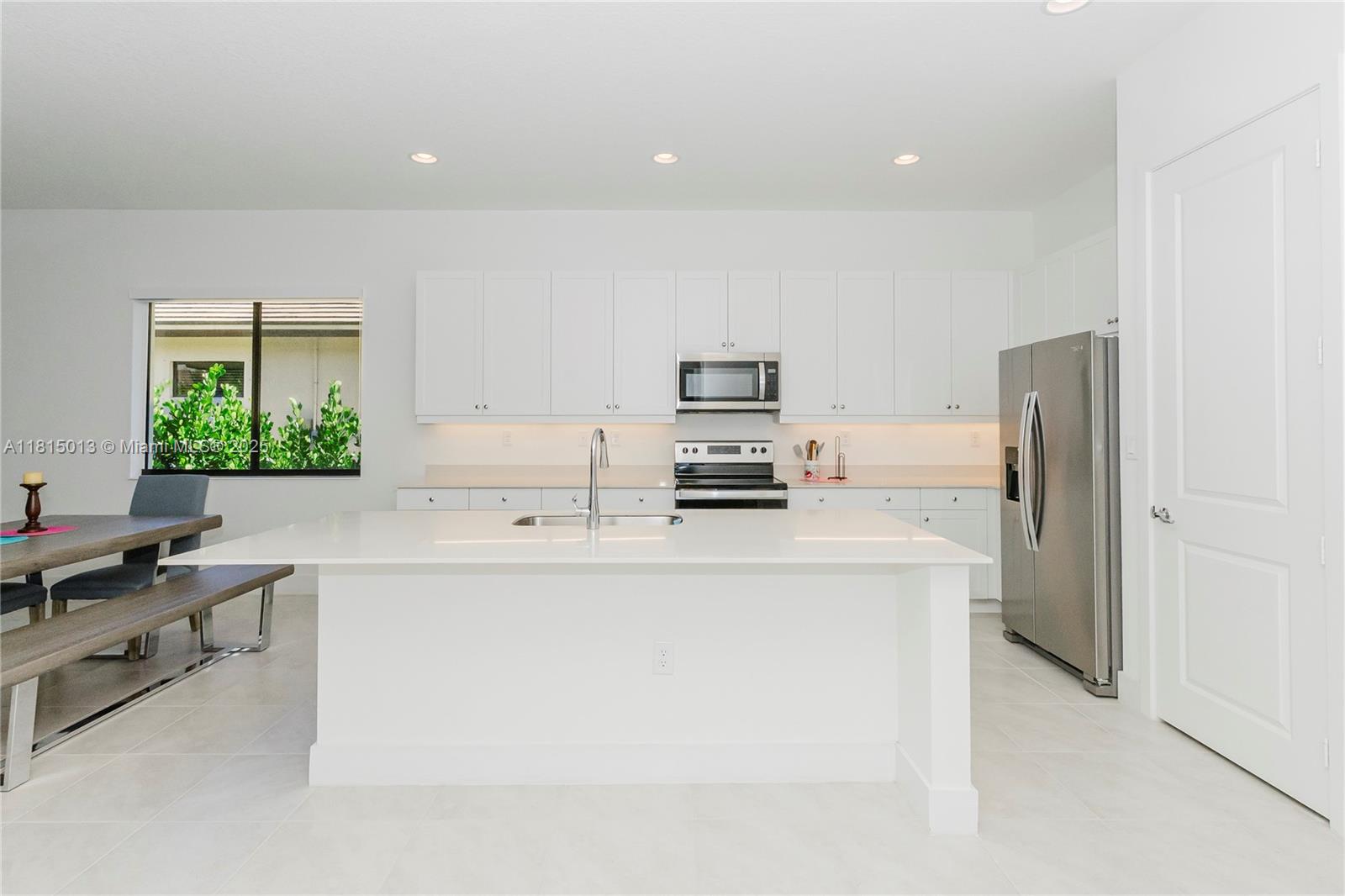 MAPLE RIDGE - Residential