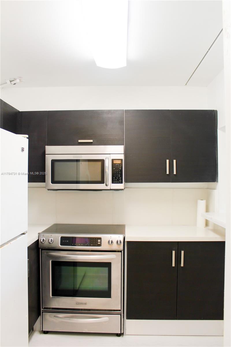 Rental Property at 319 Newport V 319, Deerfield Beach, Broward County, Florida - Bedrooms: 1 
Bathrooms: 1  - $1,550 MO.