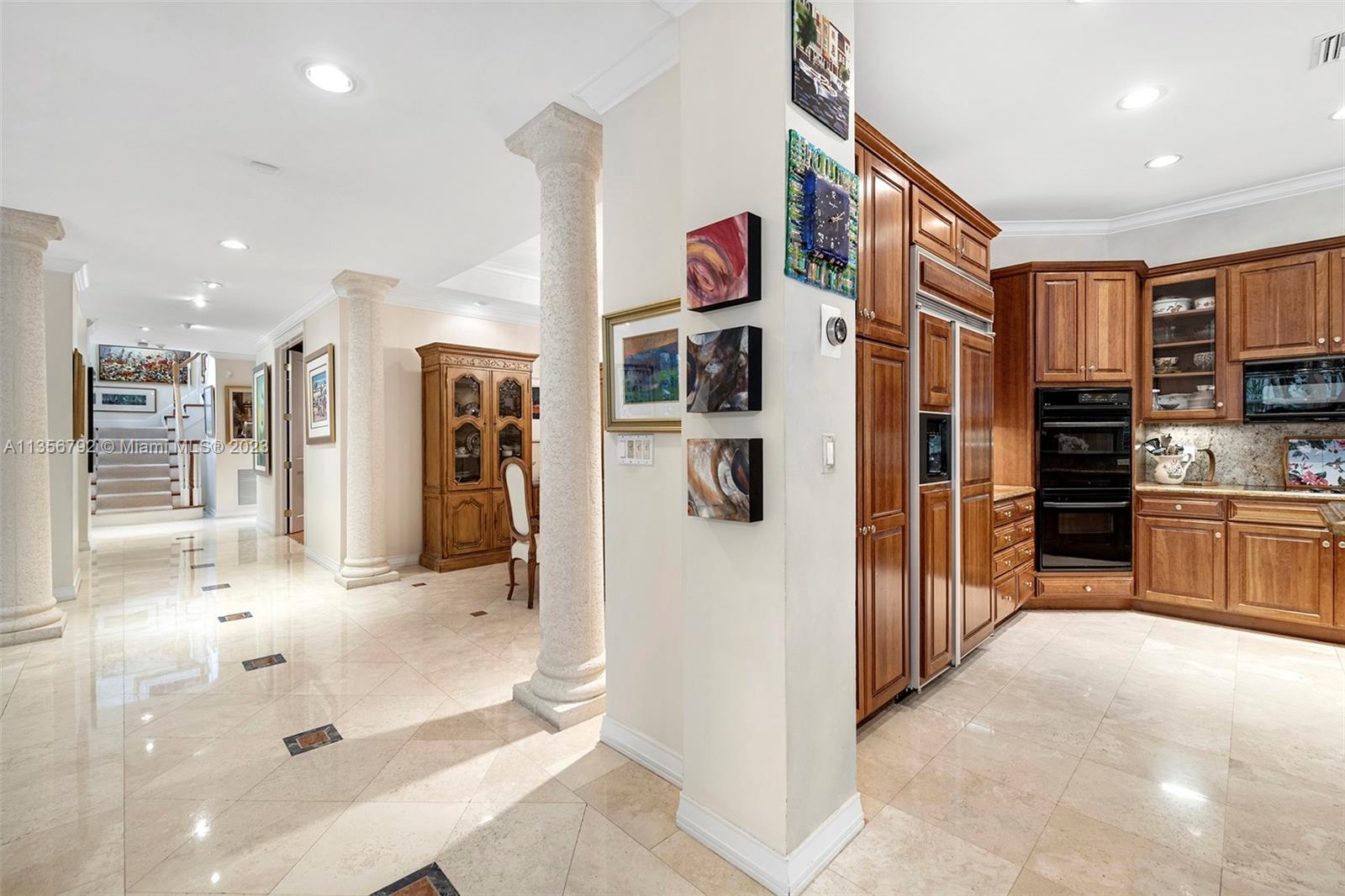 UNIVERSITY PLACE - Residential