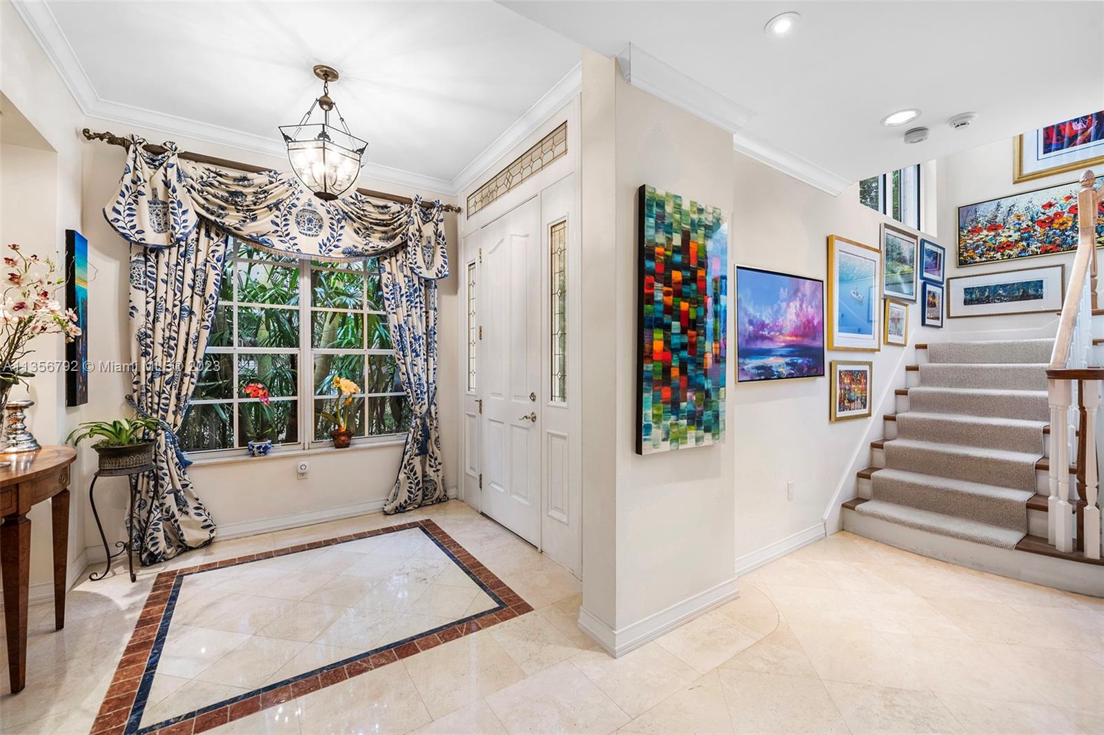 UNIVERSITY PLACE - Residential