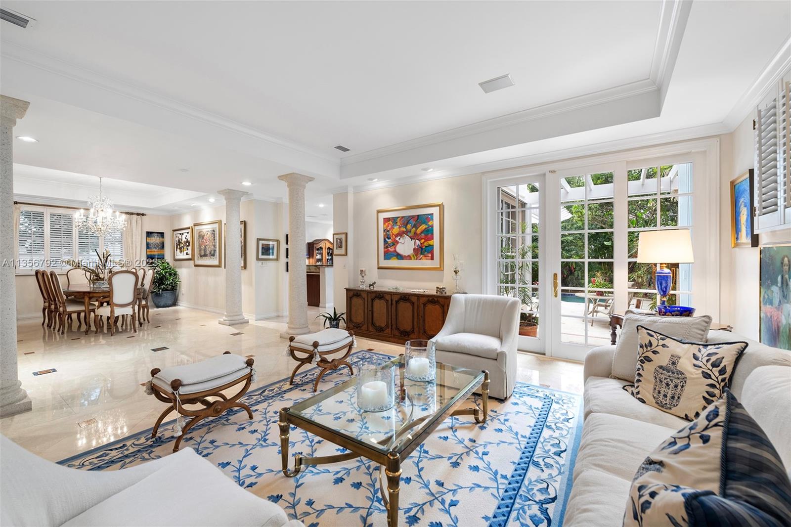 UNIVERSITY PLACE - Residential