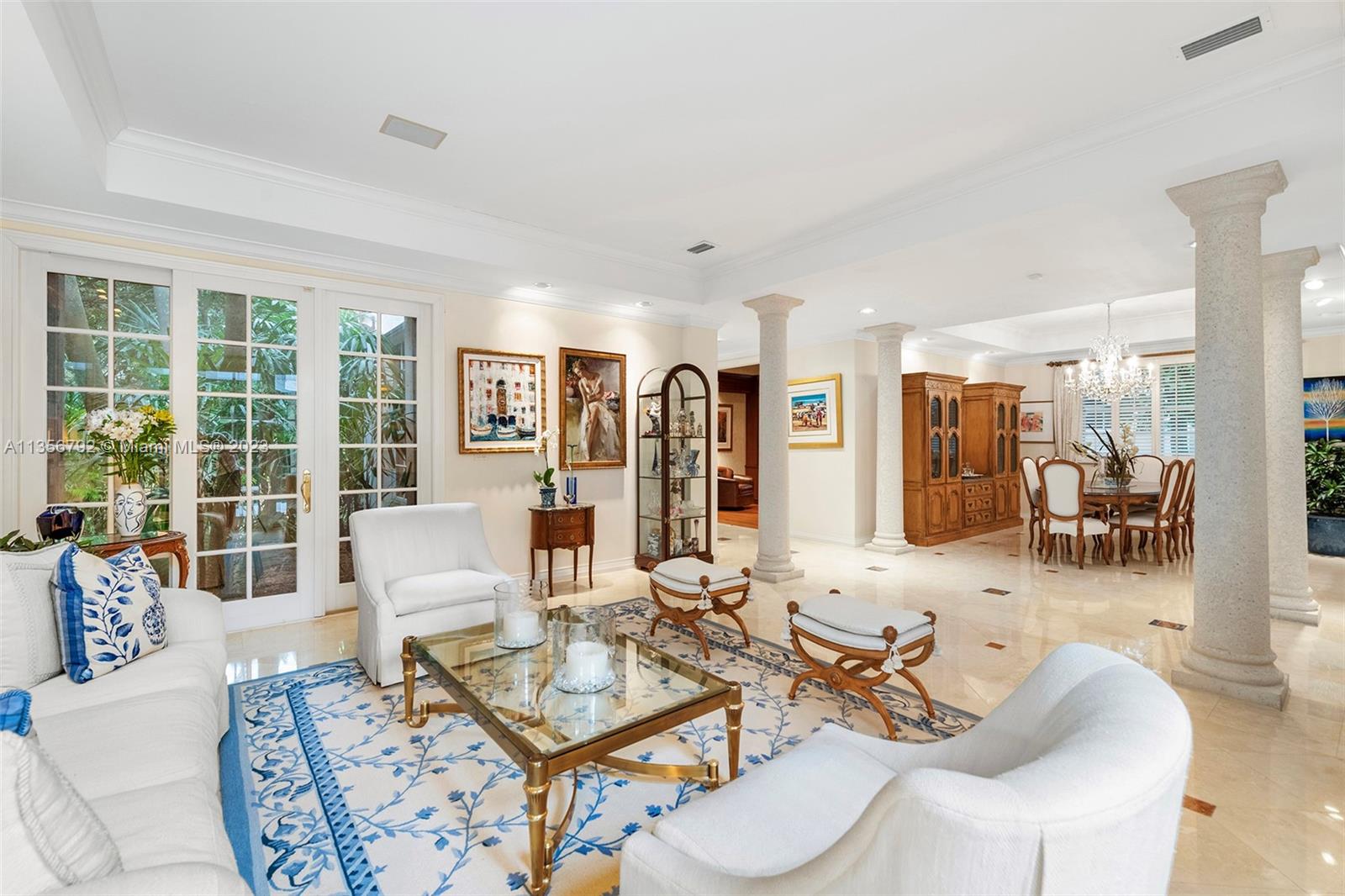 UNIVERSITY PLACE - Residential