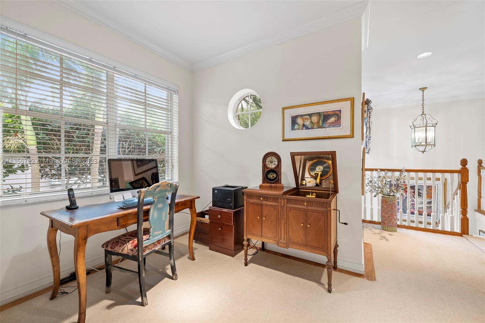 UNIVERSITY PLACE - Residential