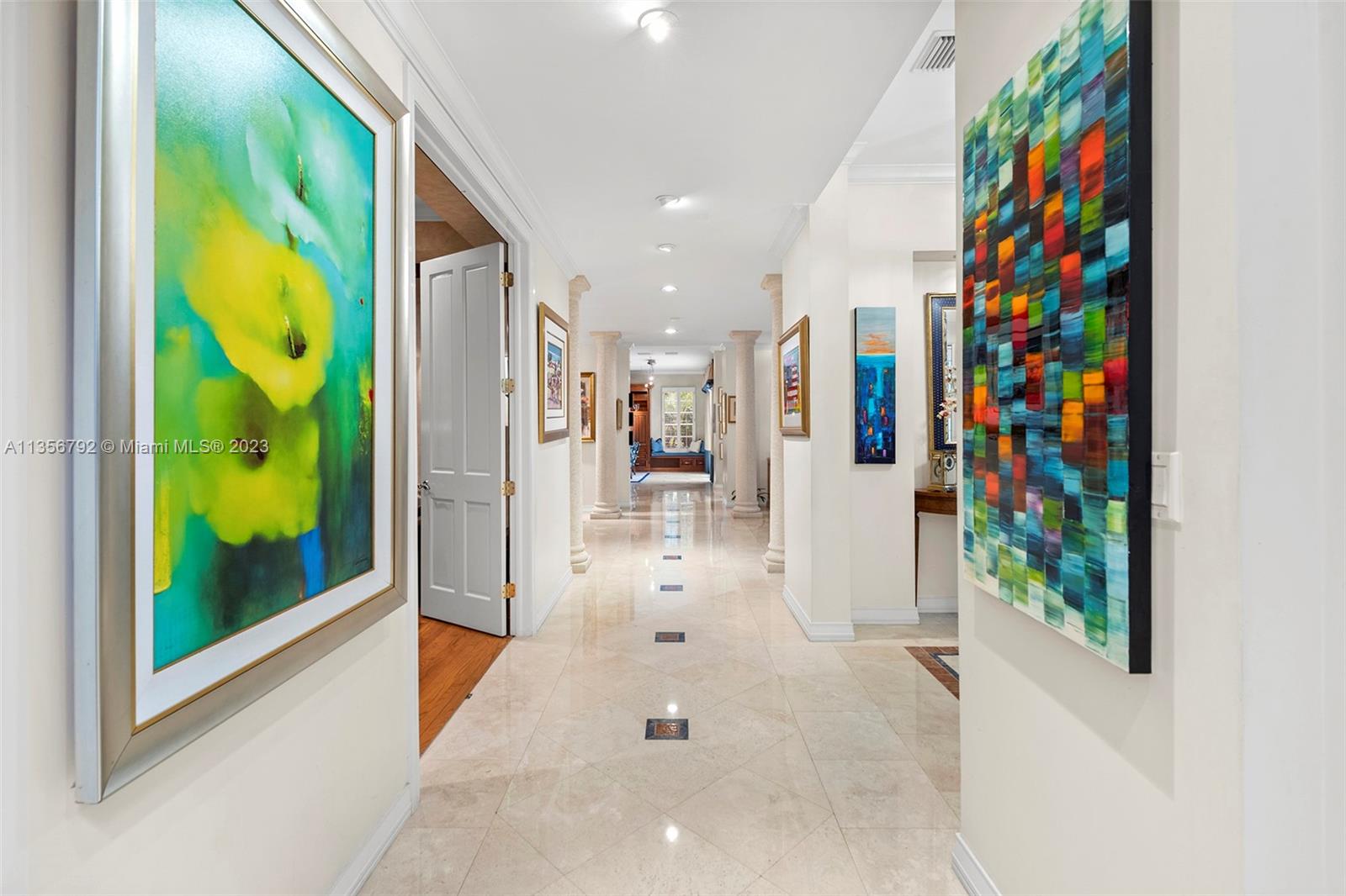 UNIVERSITY PLACE - Residential