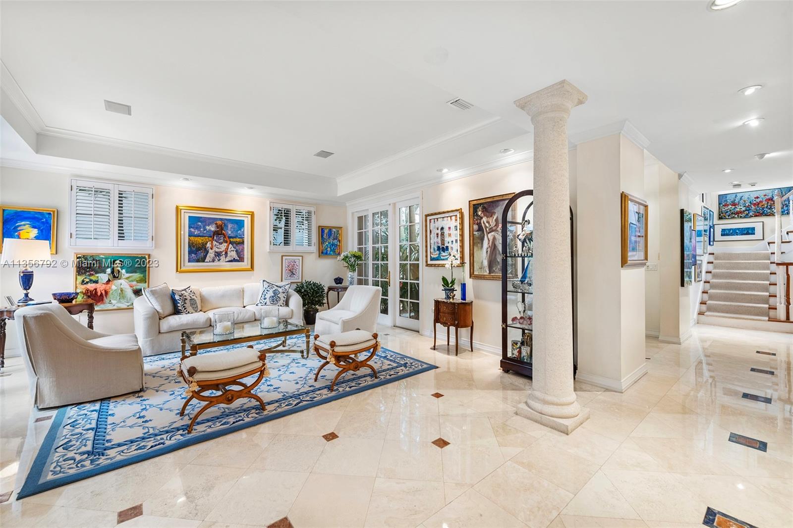 UNIVERSITY PLACE - Residential