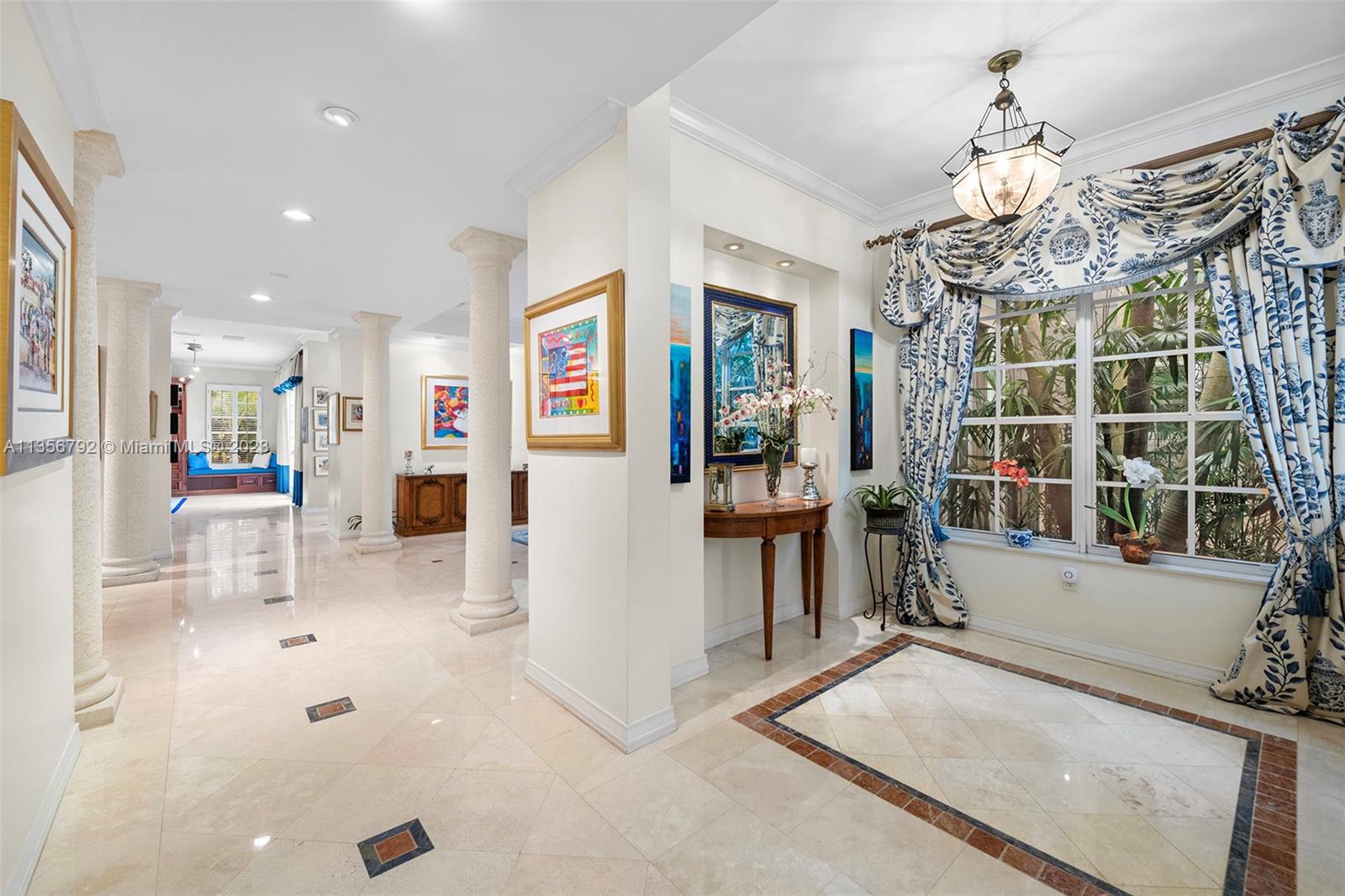 UNIVERSITY PLACE - Residential