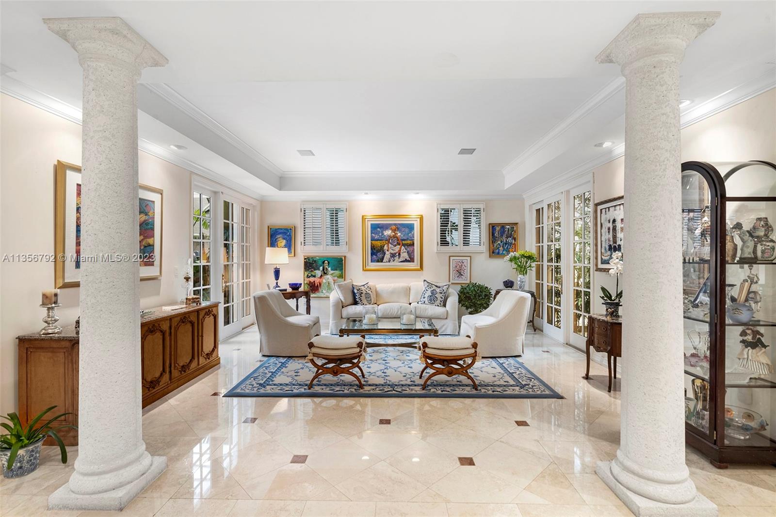 UNIVERSITY PLACE - Residential