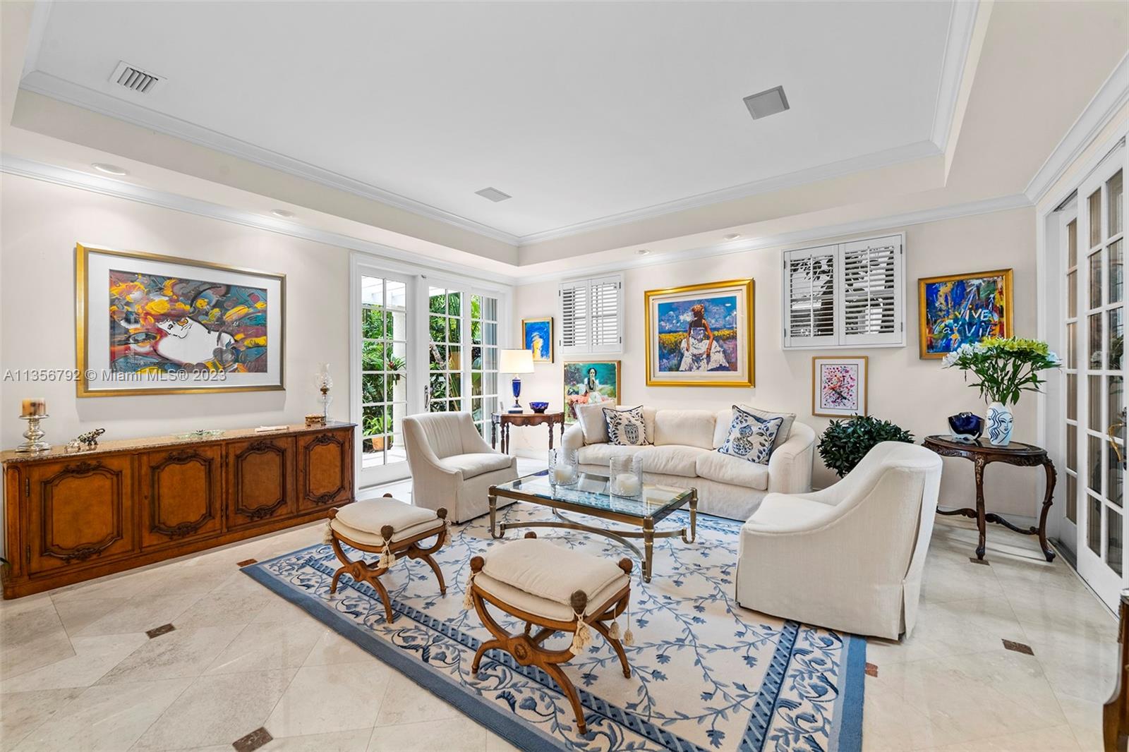 UNIVERSITY PLACE - Residential