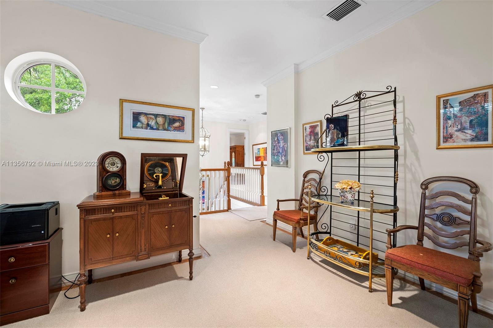 UNIVERSITY PLACE - Residential