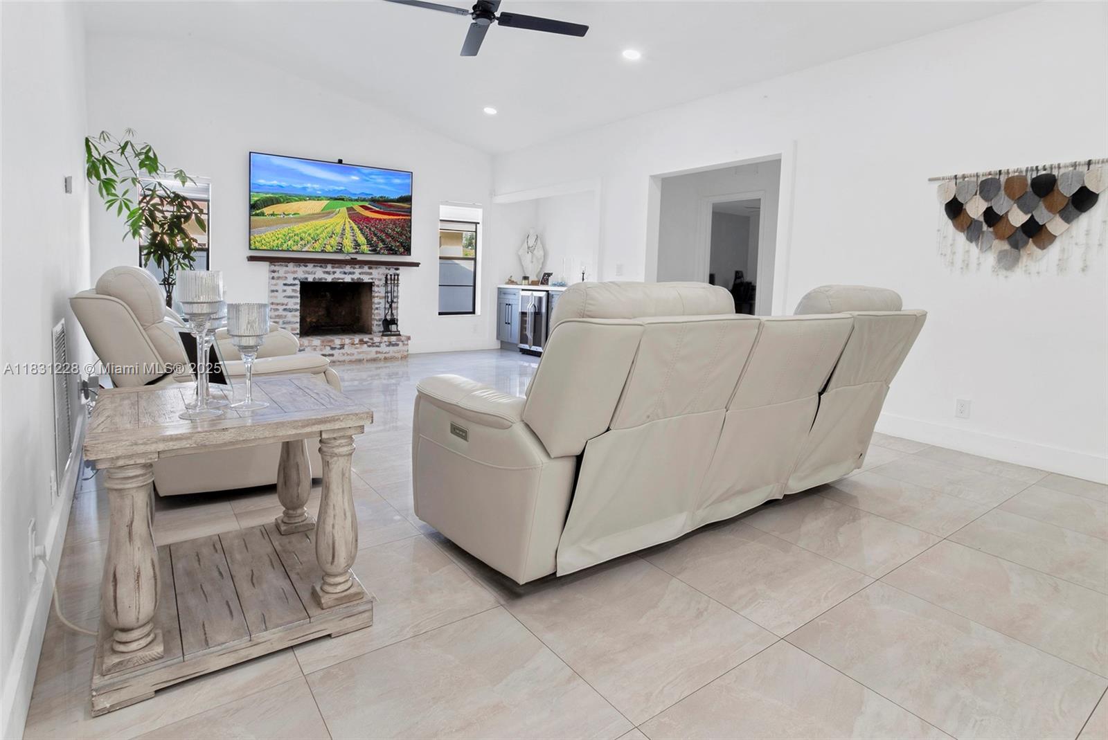 WOODMONT TRACT 60 - Residential