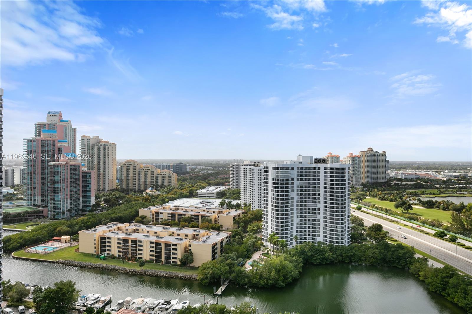 MYSTIC POINTE TOWER 400 C - Residential