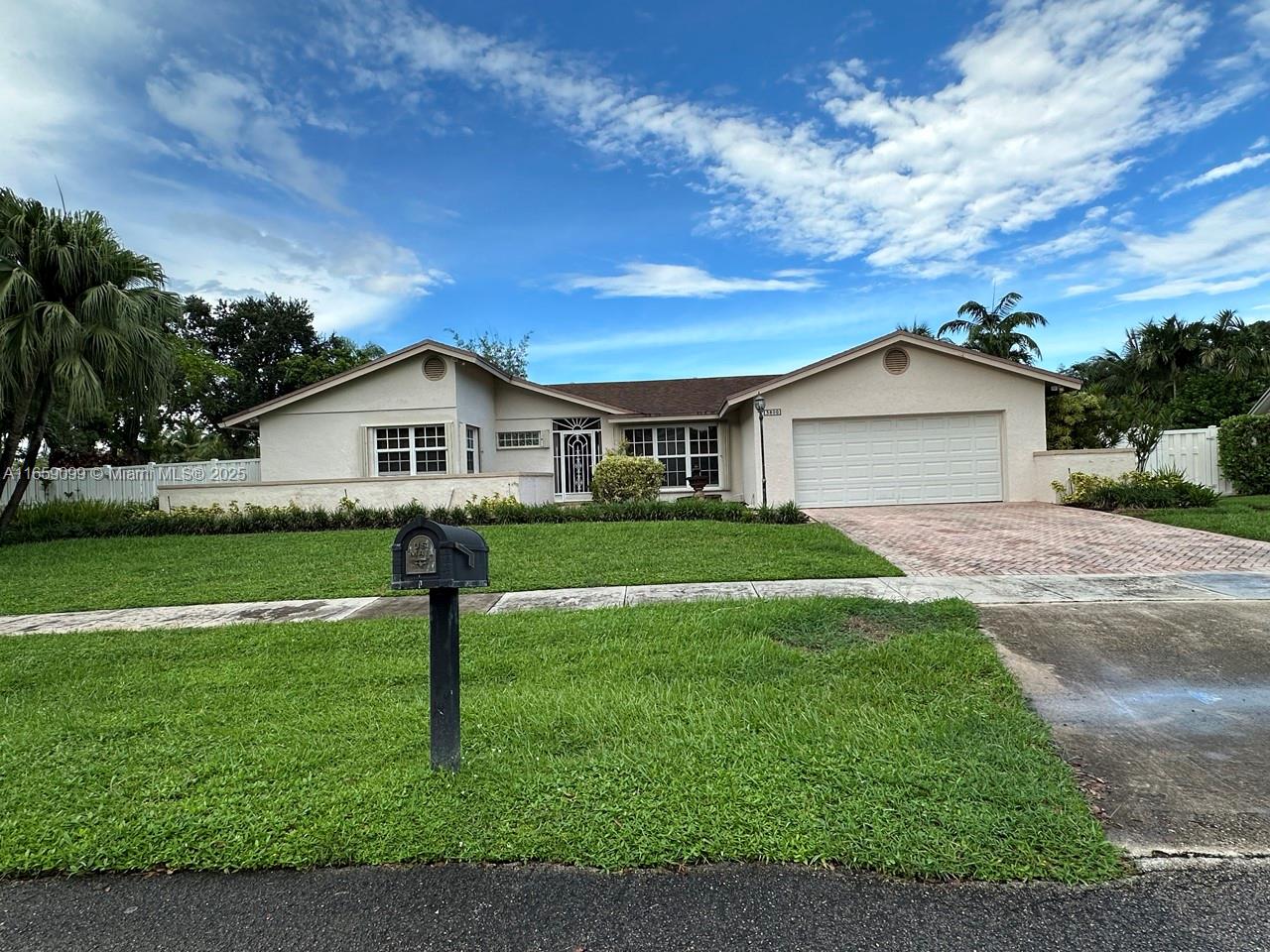 Beautiful, spacious home in desirable Rock Creek Community. Excellent locations near shops, restaurants, good
schools and hospital. Easy access to I-75. Large, corner lot on cul-de-sac, canal/lakefront with screened in pool, large deck and gazebo overlooking the canal and lake. Perfect for barbecuing with the family, entertaining and relaxing. Privacy fence, two-car garage , two-car driveway. Excellent home located in an excellent community. Interior photos coming soon
