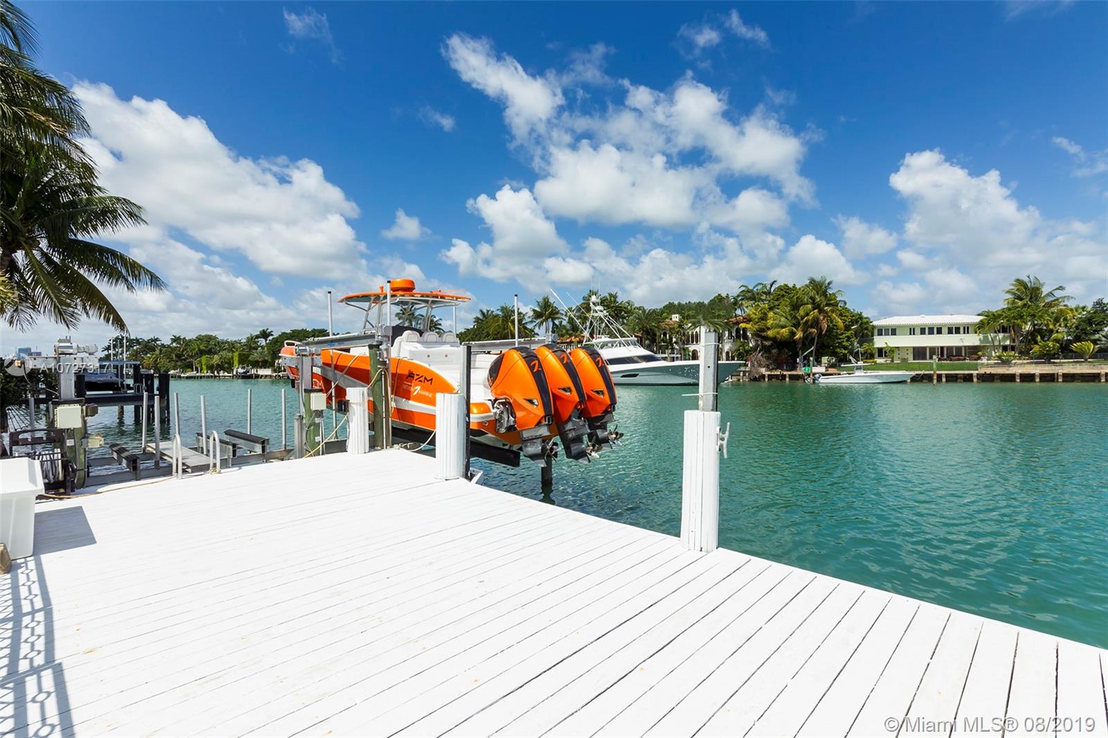 SUNSET LAKE EXTENSION - Residential