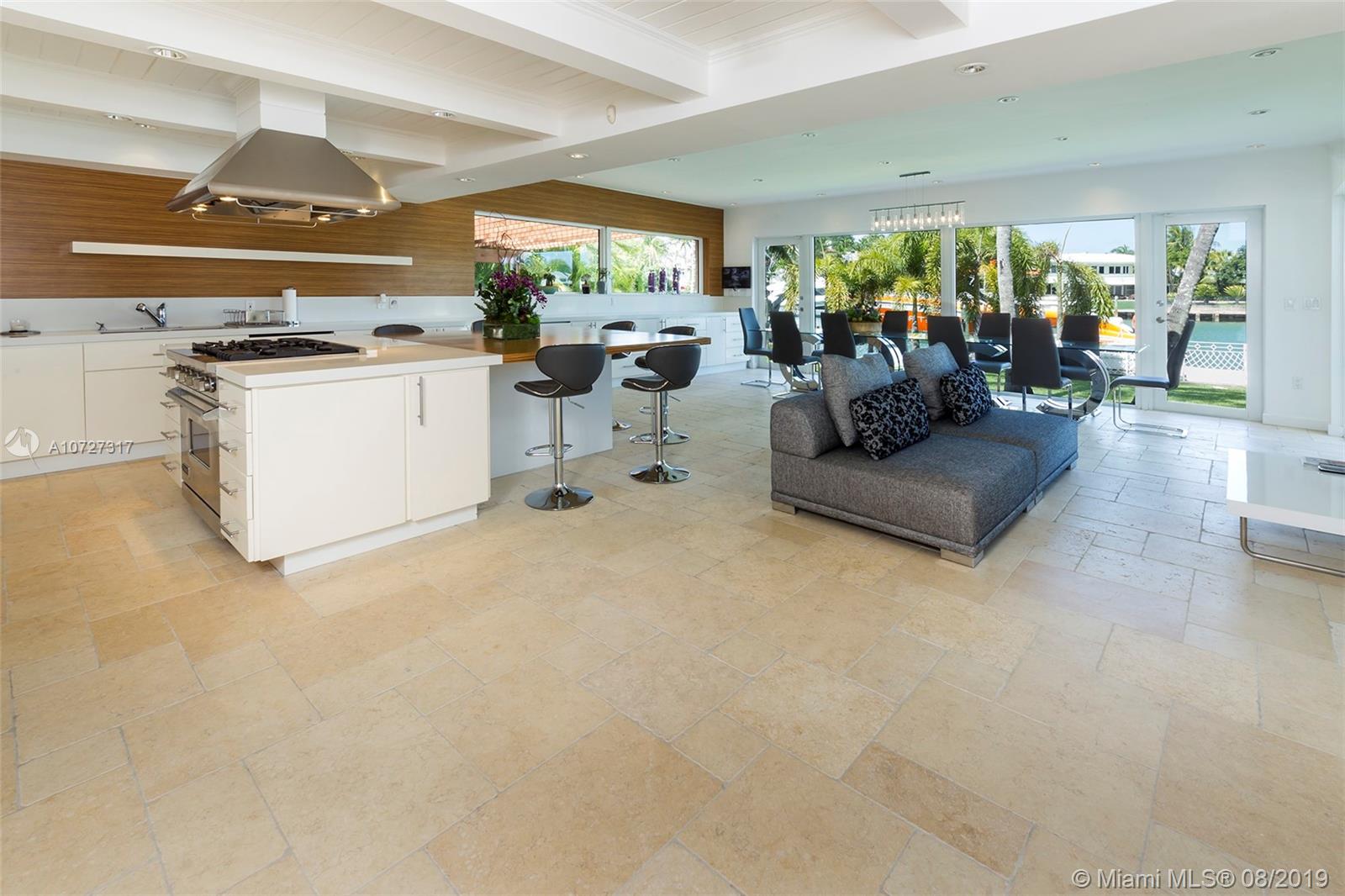 SUNSET LAKE EXTENSION - Residential