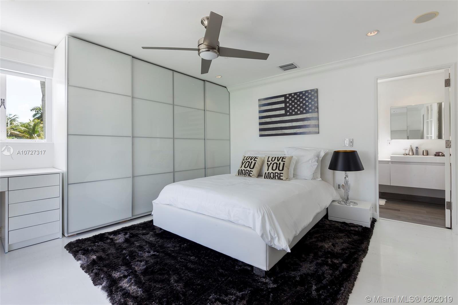 SUNSET LAKE EXTENSION - Residential